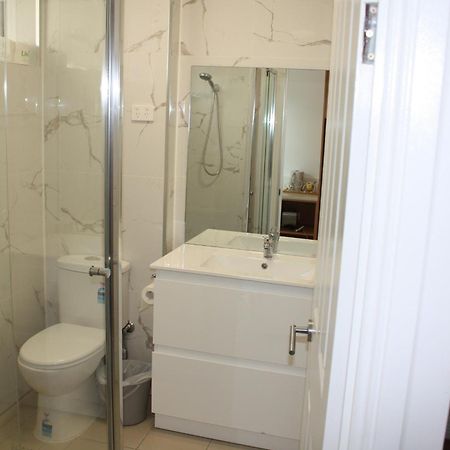 Coburg Motor Inn Мельбурн Экстерьер фото