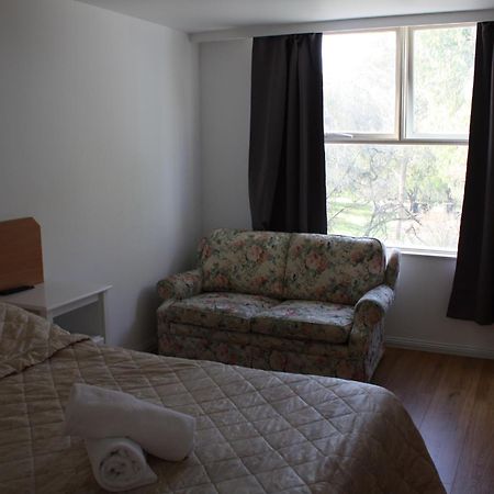 Coburg Motor Inn Мельбурн Экстерьер фото